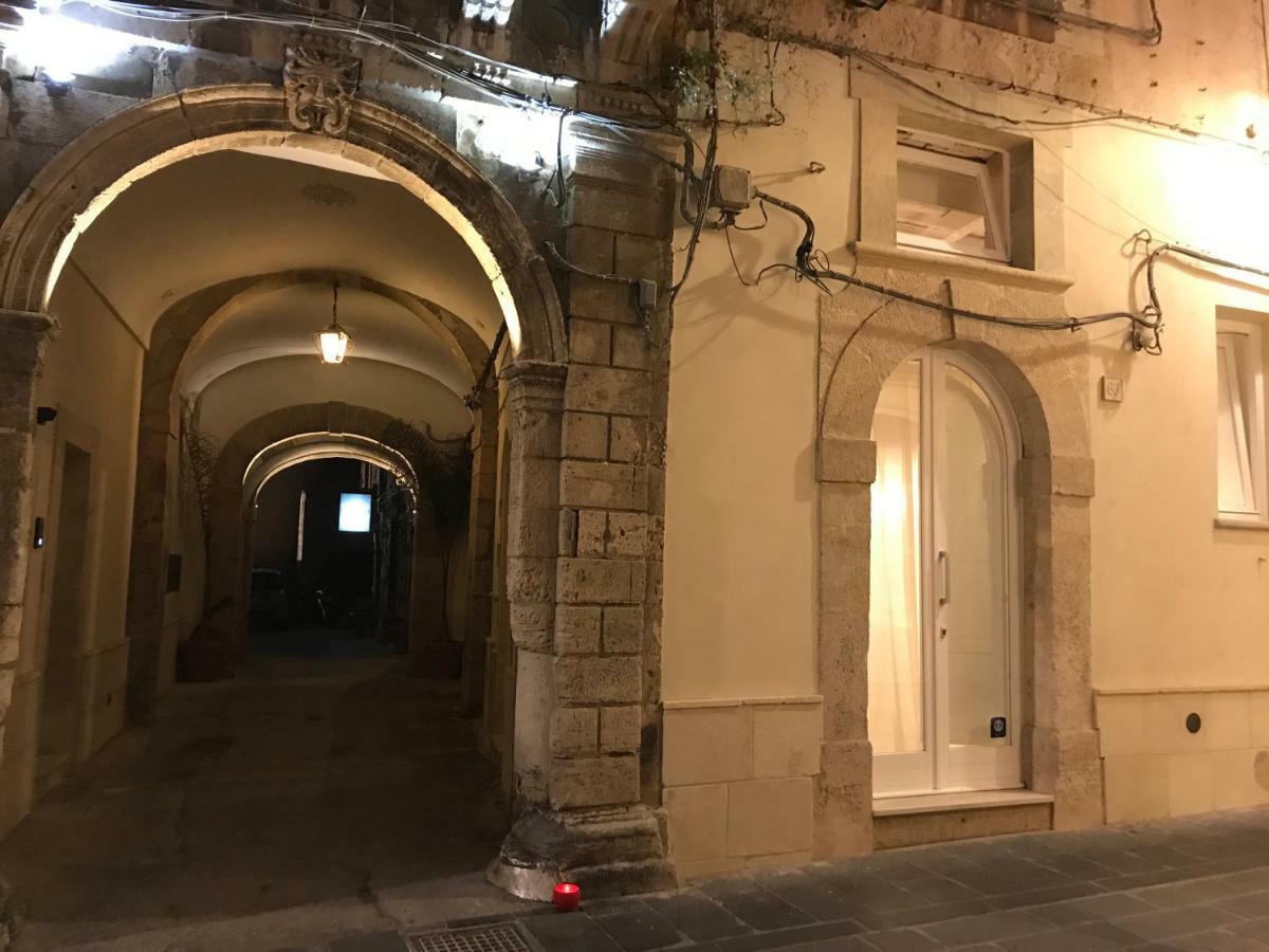 Le Stanze Di Carlo Apartamento Syracuse Exterior foto